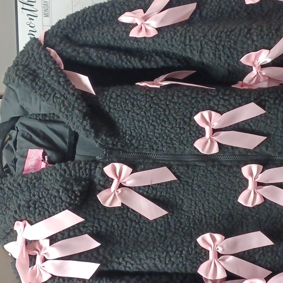 DOLLSKILL SUGAR THRILLZ 2X BLACK SERPA WITH PINK BOWS LONG-SLEEVED POCKETS - Picture 5 of 11